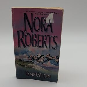 💵2/$10Bundle and Save💵Nora Roberts 'Temptation' Book